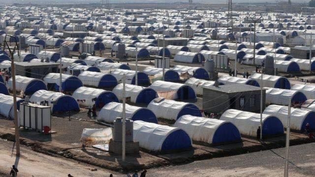 الهجرة توضح إجراءاتها بمخيمات النازحين استعدادا للموسم الشتوي
